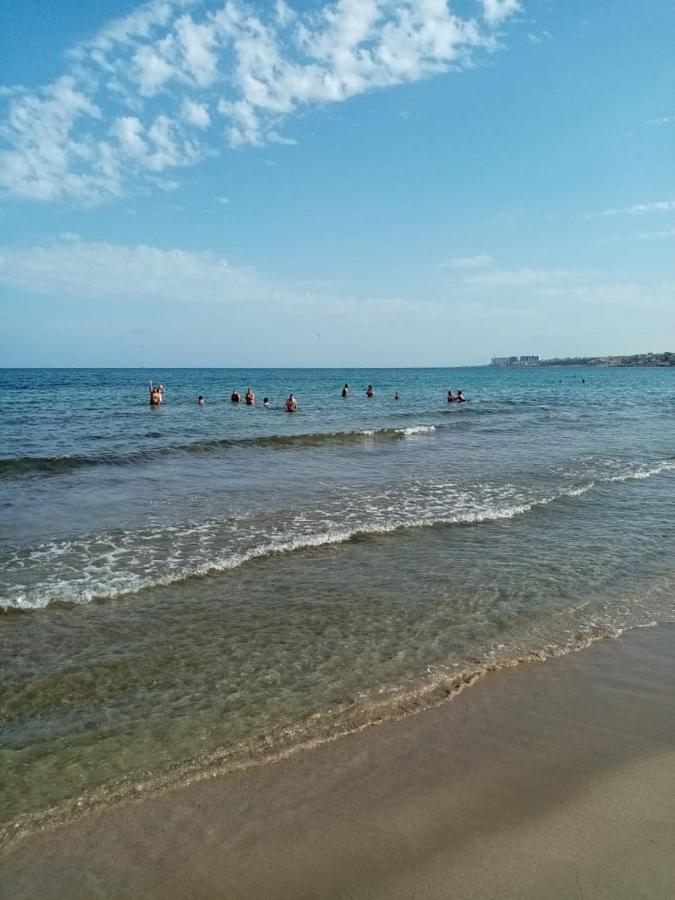 Apartamento Con Buena Vista Apartman Torrevieja Kültér fotó